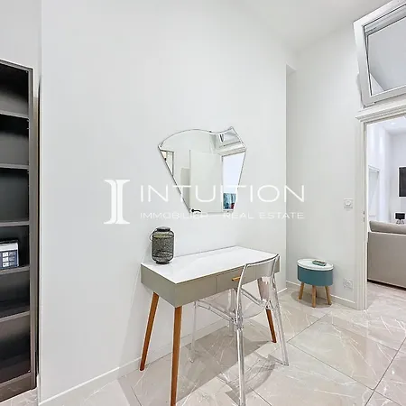 Intuition - 3br - 10min Palais Lejlighed *